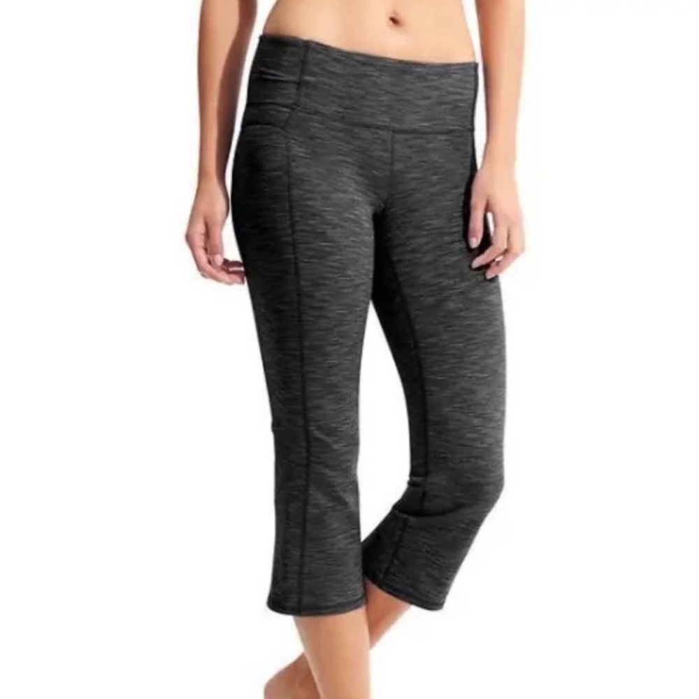 Athleta Energy Power Up Capri Leggings Black Space Dye Yoga XS